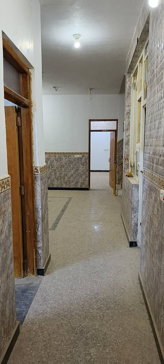 بيت مساحة 156 متر بالكفاات طابقين بناء 2020 اربع غرف نوم
. الطابق الاول مطبخ + هول + استقبال+ غرفتين نوم + صحيات ومنور 

. الطابق الثاني غرفين نوم وهول وصحيات وسطح 

للاستفسار 

اكتب تم 

يصلك السعر خاص

 ***********

***********
