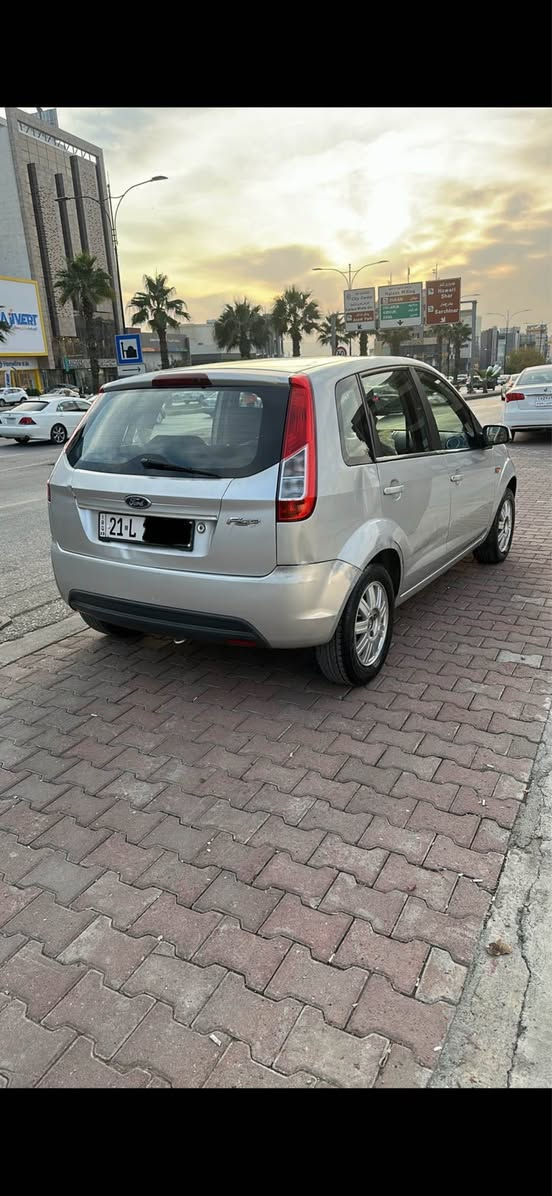 2013 be naw grtn w bi da3m girw makina bashartt w raqam w hazay tazaya 
72 gala w majalike kam
*********** السليمانية, العراق
