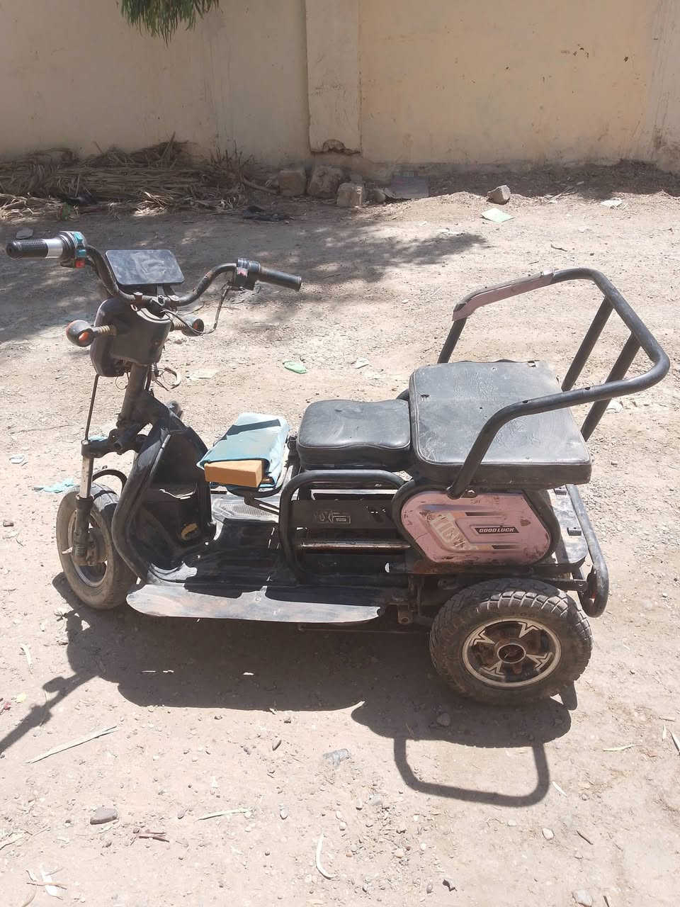 متاح ماطور مال معوقين 4 بطاريات يشتغل جطل بس يرادلو جوزه البطاريات 2 مو زينة امصفره واحد يقره 4 واحد يقره 9 ابكيف الواحد ايريد يبدله سيت ايريد ايبدل بس ل 3 السعر 180 الف مكاني هيت


**إذا كنت صاحب هذا الإعلان وتريد حذفه لأي سبب، رجاءا أرسل رسالة إلى الدعم الفني**