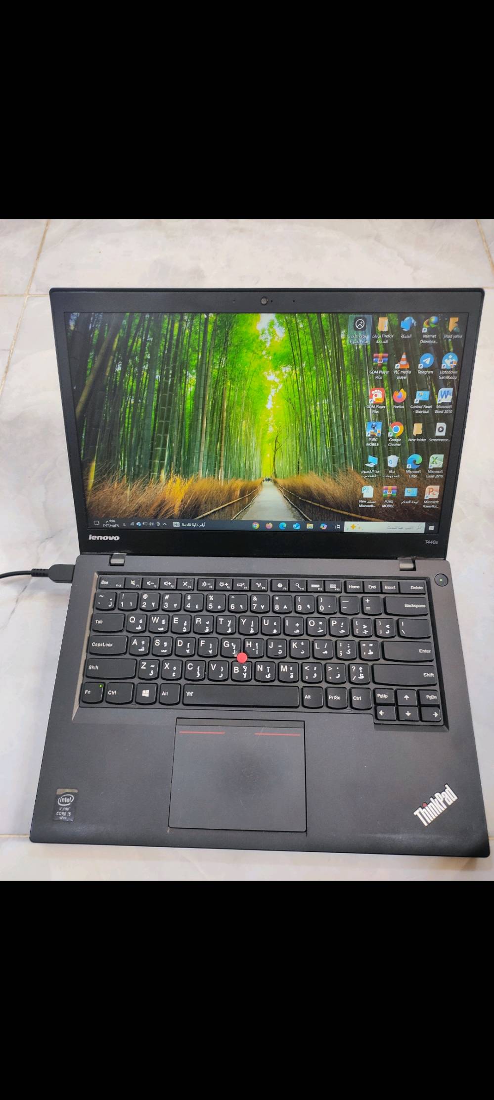 لابتوب لينوفو.... 
 الشركة: لينوفو (Lenovo)
النظام: ويندوز 10 هوم (64 بت)
المعالج: معالج بسرعة 1.90 جيجاهرتز
الذاكرة (الرام): 8 جيجابايت (8192 ميجابايت)
DirectX: إصدار DirectX 12
