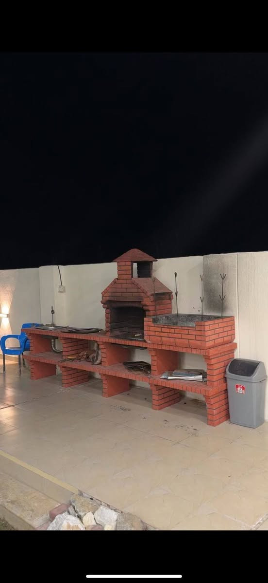 ⚠️( مــزرعـة بسماية )
بغداد / قرب البــسمـايـة 📍
موثقة بـ برنامج اجرلي 😍
              📞📞*********** 📞📞
              📱 متوفـر واتـسـاب 📲 
■غرفة نوم vip 🛏️
 وصالة مؤثثة بالكامل 
ومطبخ متكامل من كل المستلزمات وصحيات داخلية و خارجية  🏠
■مسبح مع المضلة للكبار ( 14  *  7 ) بعمق 2 متر 🏊‍♂️
■العاب للكبار ( بليارد + فيشة + سلة + منضدة ) 
■العاب للصغار ⛳️
■حديقة كبيرة  تحتوي على DJ 🧞‍♂️
■ادوات للشواء ومكان شوي كامل للسمك والمشاوي  
■جلسات خارجية 🎸
■كراج داخلي 
■كهرباء ع مدار 24 ساعة 🕰️ 
■انترنت مجاني مفتوح
■ شاشة تلفزون بحجم 60 بوصة 🖥️
■تبريد جديد و كامل
■الشفت الصباحي من الساعة 9 صباحاً لغاية 7 مساءً…. الشفت المسائي من الساعة 8 مساء ً لغاية الساعة 7 صباحاً 
●يرجى المحافظة على نظافة المكان والممتلكات
للحجز والاستفسار الاتصال على الرقم 
***********
متوفر واتساب
اسعار الشفتات مزرعة بسمايـة ✔️
(( جميع الشفتات الصباحية 🏔️200 الف ))
((الايام العادية سعر الشفت المسائي 🤏250 الف)) 
 عدا ⚠️((الخميس المسائي 300 الف )) ((والجمعة المسائي 300 الف)) … عند تثبيت الحجز تحويل 50 الف عربون على بطاقة الماستر كارد ..الاسعار ثابتة من قبل صاحب المزرعة 🩶
