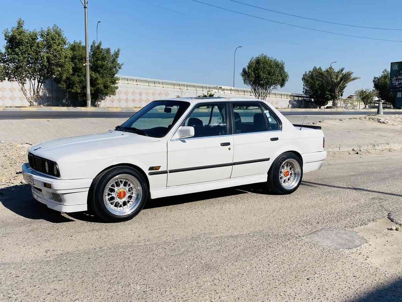 للبيع 🚗
BMW E30 موديل 1990

سنوية باسمي وهزّة جديدة (ما ساقطة).

المواصفات:

• 4 جام كهرباء

• فتحة سقف (تحتاج فقط سفيـفة)

• مرايات جانبية تعتيم من الضوء العالي

• لايت ناصي عالي منظومة زينون أصلية

• بك لايت LED

• شاشة مع كامرة

• تبريد وتدفئة شرط

• كهربائيات كلها شرط

• ويل BBC أصلي (سايزين)

• تخم تاير جديد

الميكانيك:

• محرك 25 مسكر 

• كير أوتو بلاد (مال زعرة) شاد على محرك 25

• حدادية أمامية جديدة

الملاحظات:

• فقط صوت بوربرين بسيط وينزل من سعر السيارة

• السيارة مكفولة من الضرب، فقط طخة بالجاملغ الخلفي وما مصلحة وما مبينة.

السعر: 48$ وقابل للتفاوض البسيط.

للتواصل:

📞 ***********
