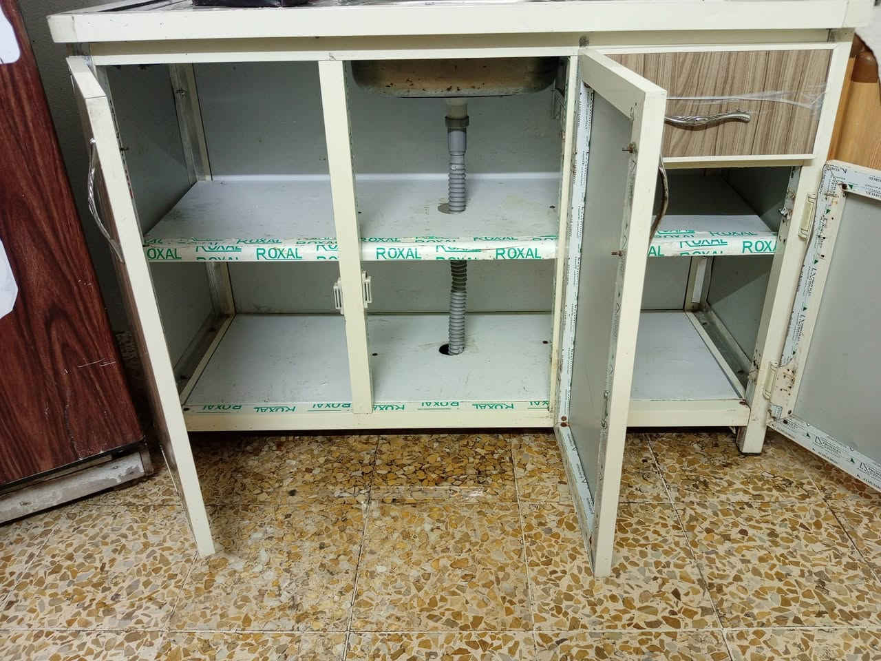 كونتر للبيع ابو الحوض مابي شي نظيف ب70 الف وبي مجال بسيط


**إذا كنت صاحب هذا الإعلان وتريد حذفه لأي سبب، رجاءا أرسل رسالة إلى الدعم الفني**