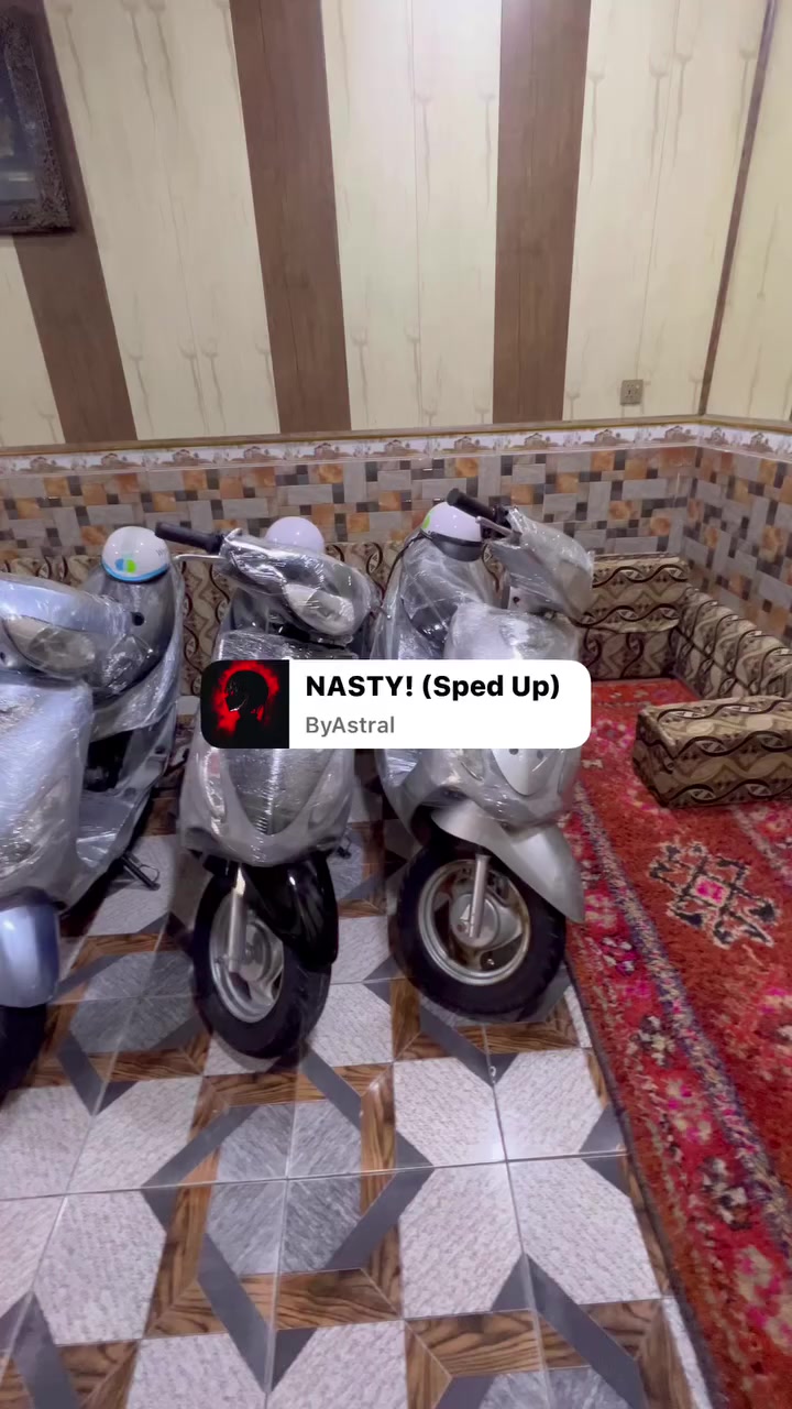 سلام عليكم دراجات ماكسات رمبه سعر ٨٥٠ مامفتوحات ولا تنقيص ولا تبخير خوذهن وياهن قباقتهن بصندوك كهربائيات عامه شغاله ما بيهن نقص برغي جيب فيتر وتعال افحص التعجبك كله بلاد ومختم مكاني. بصره تقاطع الكزيزه قرب محكمت الكزيزه رقم هــ/ *********** متواجد وتساب فقط منتواجد عل ما سنجر
