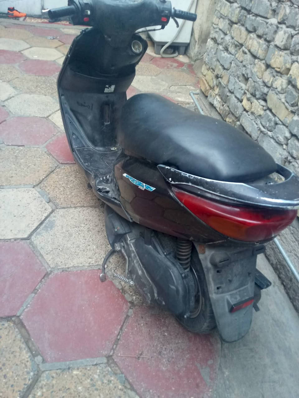 السلام عليكم شباب دراجه بريز للبيع وفجأه وطفت تبيعها وهيه كافيه والسعر 150 العنوان مدينه الصدر للاستفسار ***********
