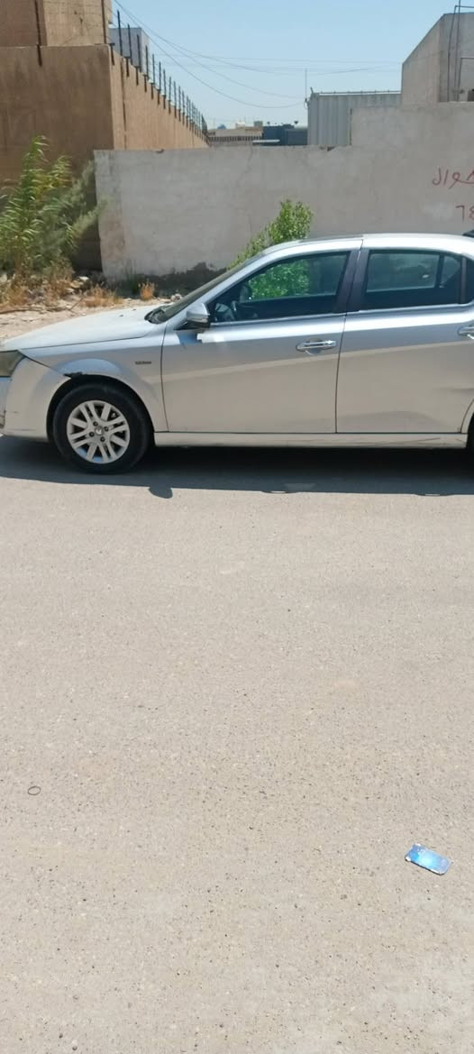 سياره جاهزه محرك كير تبريد ممتاز مواصفات سلايت روف كراسي كهرباء .شاشه ابلاديه اندرويد شركه كامرا خلفيه .السياره باسمي السعر ٥٨ وبيه مجال شويه  بغداد .ت *********** بغداد, العراق
