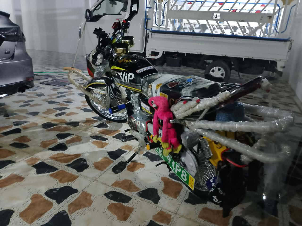 سلام عليكم للبيع دراجه تايكر ٤كير ✈️موديل 25اصل دراجه كفالة عامه 👍وظه شركه 💯جمبزة فول ارواق كارتونيه صالنصه ريادي🏍️كابريته رياضي 🟰سعر ٧٧٥وبيه مجال 
مكاني ديالى دلي عباس 
***********
