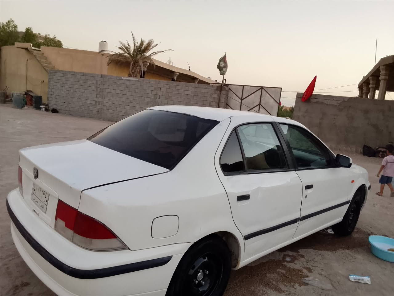 سمند موديل 2010 رقم بصره مكفوله كير محرك لا تنقيص ولا تبخير حداديه تخم تاير تبريد ثلج كلشي شغال بيهه مابيهه اي نقص ترايك وين ما تريد عنوان البصرة الزبير الشعيبه ستفسار ***********. السعر 40 وبيهه مجال
