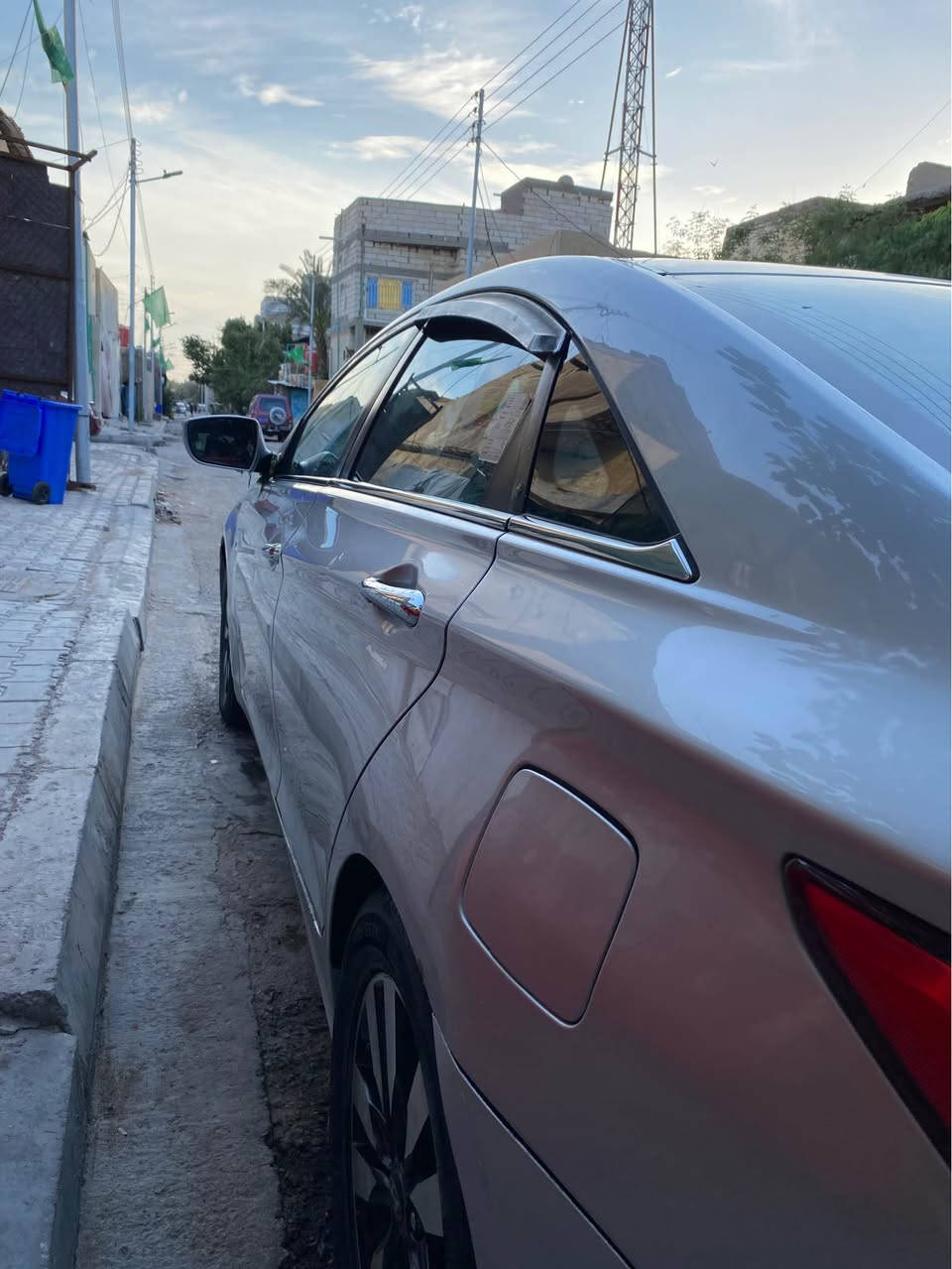 سلام عليكم سوناتا للبيع معلايه موديل 2011معلايه 2014سياره كفاله عامه وارد كوري اصل شرط فقط جاملق بي جراد شبر  اصل سياره جاهزه حداديه  تخم تاير تبريد تحكم ستيرن مرايات شفط كشن كهرباء سعر السياره 95 رقم بصره بسمي*********** البصره المعقل تحويل ثاني يوم السياره Singapore
