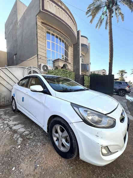 السلام عليكم 
اكسنت 15 خليجيه 
محرك 1600 دبل قطرة 
ماشيه 185 الف 
رقمها حلو وسهل 
امبدل جاملغ الامامي الايسر ب نفس القطعه اصلي 
وصدرها تعبان 
ب 108 وبيها مجال للشراي 
***********
بغداد القادسية
