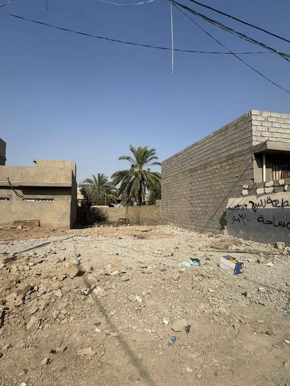 سلام عليكم قطعة للبيع المساحة300متر طابو زاعي سند 25 الموقع بعقوبة ام العضام شارع مدرسة البروج (تباع حسب الطلب) مطلة على الفرعين رقم الهاتف***********
