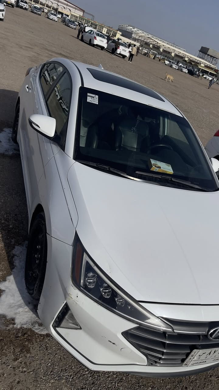 النترا 2020 امريكي 
ضرره جاملغ وبنيد 
مكينه 2000 دوش 
السياره فول فتحه بصمه دواخل جلد 1/1
السياره رقم بغداد معوقين ب2027 تصير حره
مكان السياره حاليا بصره 
السعر130 وبيه مجال 
باقي التفاصيل تواصل واتساب  
***********
