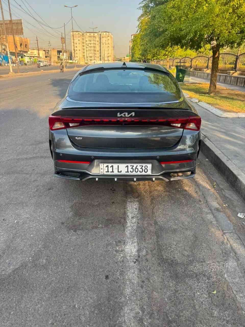 السلام عليكم للبيع كيا كي 5 وارد أمريكي موديل ٢٠٢٢ حادث جاملغ خلفي وبلعراق بيها ٤ قطع صبغ رقم بغداد باسمي سونار منشور مع صور مكينة ١٦٠٠ تيربو 
مكان سيارة بياع 
السعر ١٢٠ 
***********
*********** بغداد, العراق
