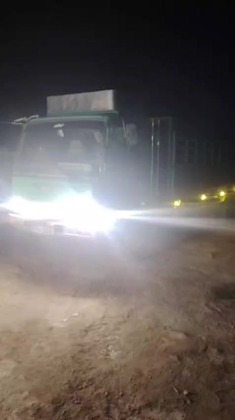 السلام عليكم هينو طيره للبيع محرك 70عادي عل سحك طوال سته إله عشره تخم تاير 17نص صفاحيات 70قطعه وحده سياره جاهزه من كلشي كهربائيات كامله السعر 140 سنويه لل 30 بسمي رقم واسط إنكليزي رقم الهاتف ***********  👍✌
