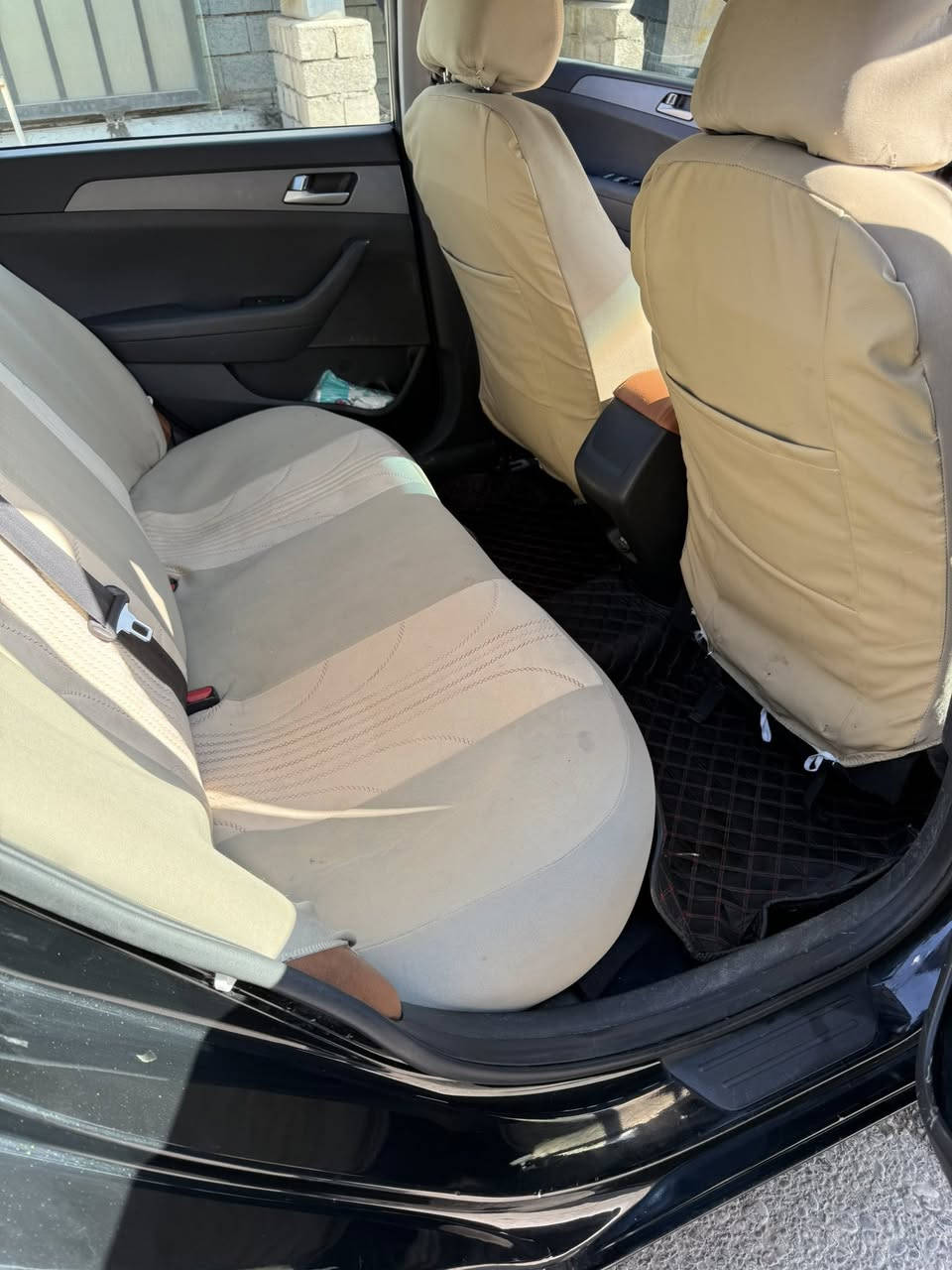 سلام عليكم سوناتا2017وارد امريكي مواصفات السياره لمتددسياره بيهة جمب امامي فقط البونيت باقي السيارة كفاله عامه.
بريك ABS
كوشن هيتر
سكف سلايت
كير اوتماتك وعادي 
دريف مود
هندبريك كهرباي
كشن كارباي
كير امحرك شرط برغي مامفتوح
تبريد ثلج 
مكان السياره:كركوك
سعر156بي مجال بصيت
***********
