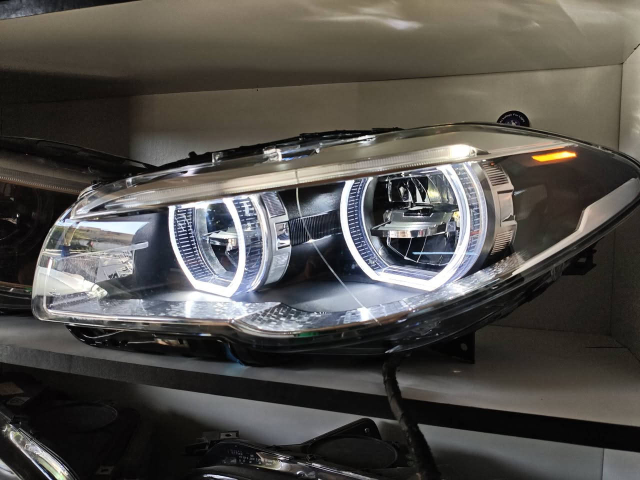 السلام عليكم. متوفر لايت f10 led 2016 تحديث من 2013.لل2016 قطعه مميزه اشاره متحركه وداينمك نوعيه ممتازه واناره قويه مومثل العادي الي بالسوك. كراده مجمع المشن قرب ساحه عقبه بن نافع. اي استفسار خاص وتدللون


**إذا كنت صاحب هذا الإعلان وتريد حذفه لأي سبب، رجاءا أرسل رسالة إلى الدعم الفني**