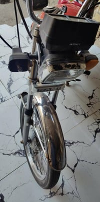 دراجة نارية • باب ثاني • شهداء السايدين