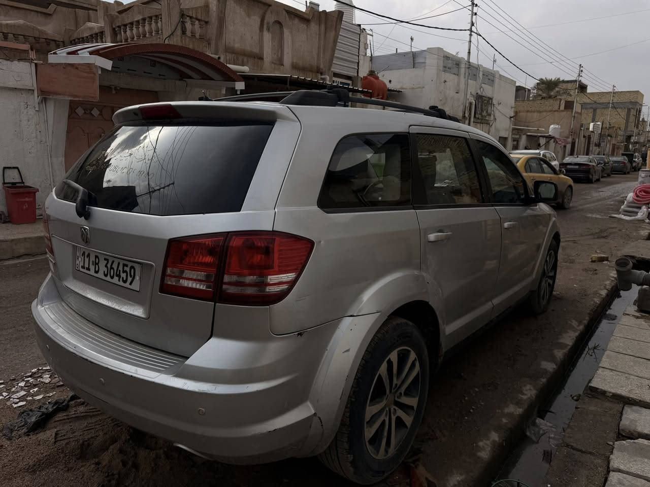 للبيع او المراوس
دوج جورني مديل ٢٠٠٨ محرك او كير حاويه جدد مكينه ٤ سلندر قطعه وحده تبريد اصل ٧ راكب شايل الكراسي الوره رقم بغداد شرط مداور بدون ضربه قويه فقط خارجي بدون داخل موضحات بالصور بدون تبديل التبريد بيه تسريب او بعدني ممسويه لانه شته 
تخم تاير جديد السعر ٩٥ او بيه مجال للشراي
مكاني ذي قار قضاء النصر 
رقم الهاتف ***********
