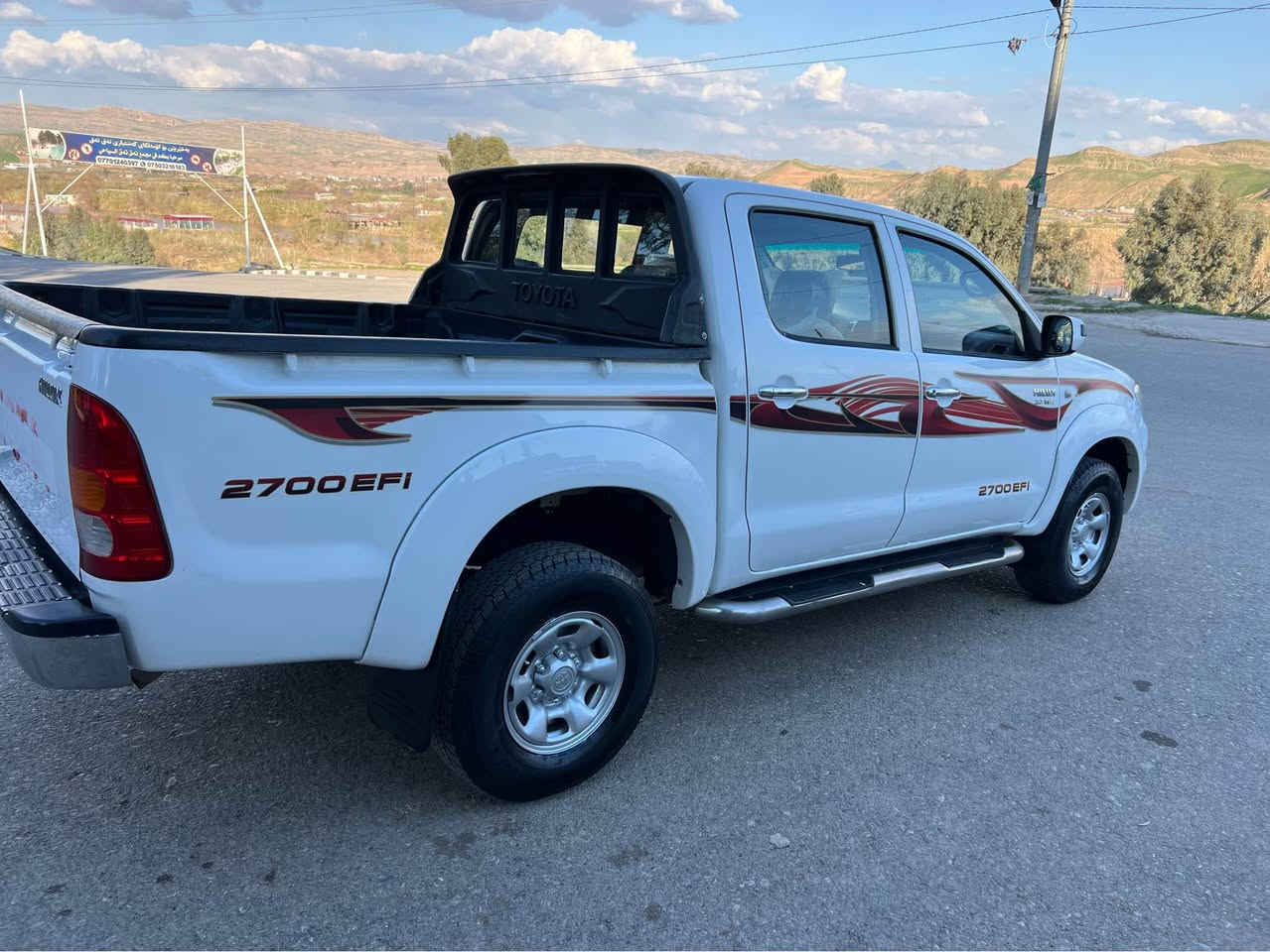 تويتا مرزييه سعودى بتل 2010 دعامى بؤ دعامى به شه رت بئ بؤياغ چوار په نجه ساردى هه يه گيرو مه كينه ى به شه رت نه كراوه ته وه  سنه وى ساليكى ماوه  كؤبؤنى هه يه تاييه ى نوييه
***********
170$مجال كويسينجاك, أربيل
