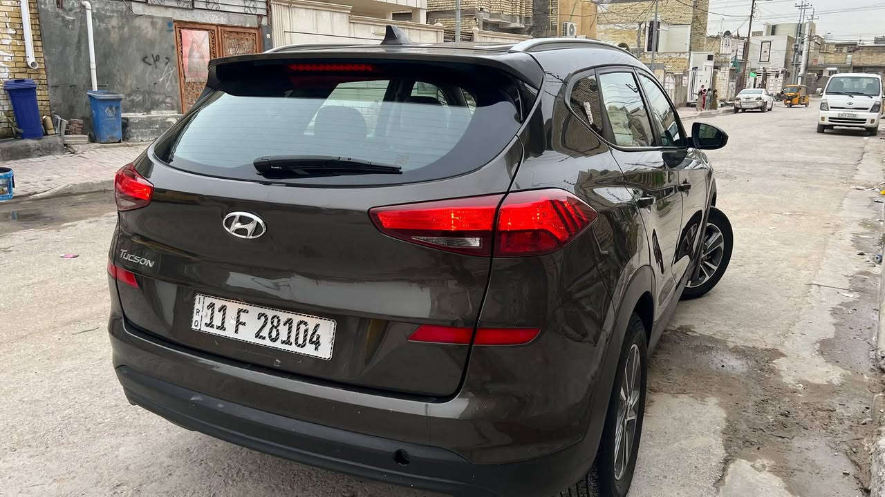 السلام عليكم للبيع او المراوس
هونداي توسان 2019 وارد امريكي حادث الجاملغ الامامي جهت السايق بدون ايرباك صبغ 3 قطع بدون دواخل ماشيا 
70 الف mi بجم ليد اناره ترحيب السياره فول مواصفات عده البنوراما 
بصمه تشغيل + بصمه ابواب 
 كشن السايق كهرباء رادار امامي ورادار خلفي ورادار جانبي تحديد مسار توقف ذاتي نقطه عمياء مري كهرباء تحكم ستيرن جهتين مثبت سرعة شاشه جبيره كامره خلفيه دواره حساسات امامي وخلفي تتفئه بل كشنات طفايه اصليه سبير منازل مكينه 4 سلندر 2000 دوش المرغوب تبريد ثلج السياره جاهزه بدون اي نقص رقم بغداد الدولي تحويل مباشر سنويه لل30
عنوان السياره بغداد قرب حي اور 
السعر خاص او واتساب 
الإستفسار ***********سجاد
