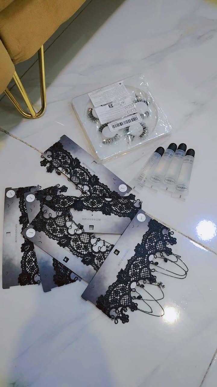 40 ع اول تم
شلعه مكياج ورموش وعدسات وخناكيات كلهن اصليات


**إذا كنت صاحب هذا الإعلان وتريد حذفه لأي سبب، رجاءا أرسل رسالة إلى الدعم الفني**