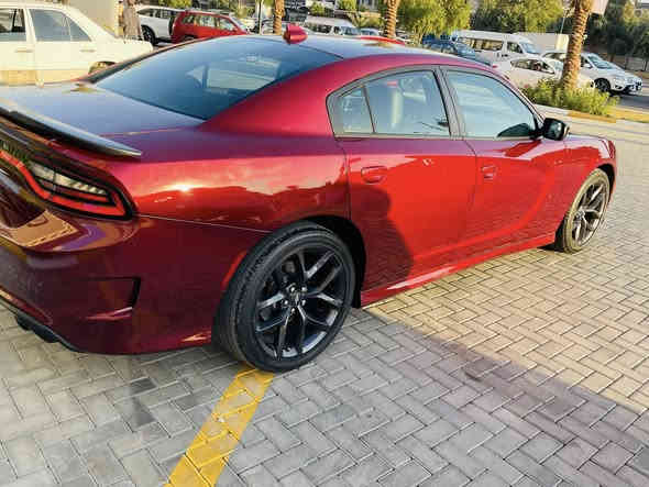 السلام عليكم
جارجر ٢٠١٩ جيتي وارد امريكي بدون ايرباك 
السيارة بدون حادث فقط مبدلين جاملغ خلفي
تخريب حته دعامية والغراض موجودة بصور امريكا
وبلعراق صار عندي طخه بل بنيد صبغت نصه حته براغية مافتحتهن 
وعندي سونار من اخذت سيارة سويته من بدي كار
محرك ٦ سلندر ٣٦٠٠ بلادي مامفتوح
كير بلادي مامفتوح 
مواصفات 
بصمة 
شاشه جبيرة
كشنات جلد حضن
كشن كهرباء
وضعيات قيادة سبورت
شفتات ستيرن رياضي 
رقم بغداد باسمي ماشيه ٦٤الف ميل
السعر ٢٠٠ بيها مجال لاتصال ***********
مكاني بغداد حي العامل
