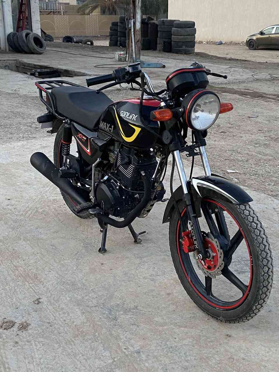 السلام عليكم للبيع سونك ماكس وان دراجه جديده كلهه شغاله الدراجه احله من صور موديل 2024 شهر 12 يعني 2025 والوراق تقره 2025  دراجه جديده مابيهه نقص فقط باتري ضعيف كلهه شغاله صار 4 اشهر من نازله والسعر660 وبيه مجال لشراي مكاني ديالى الخالص هبهب رقمي ***********
