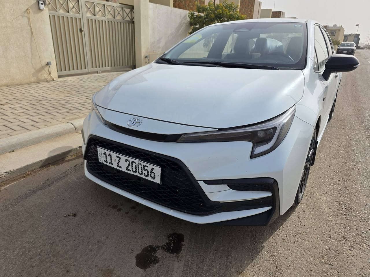 السلام عليكم كورلا هايبرد  2025 S بلاك ادشن اعلى فئة بالكورلا فول ١/١ رقم بغداد باسمي ماشية 45 الاف مكفولة من ضربة وصبغ وتبديل المواصفات بصمة فتحة داخل احمر ويل اسود كرسي كهرباء ٣ حركات و٣ وضعيات قيادة هاندبريك دكمة اوتو هولد شاشة ابل كار بلاي تبريد بيانو مانع انحدار ومانع انزلاق رادار امامي قيادة ذاتية تحديد مسار وبعد بيها هواي مواصفات السعر 160 مكاني بغداد المواصلات للاتصال  ***********
