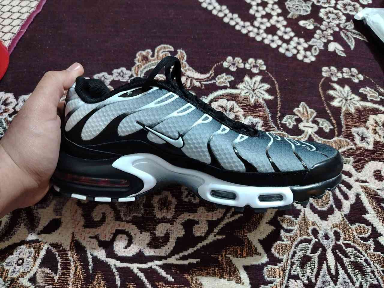 حذاء نايك tn كوالتي عالي اصلي فيتنامي قياس 44 بل حقيقه بعد احلا جديد سعره 20 الف 💸


**إذا كنت صاحب هذا الإعلان وتريد حذفه لأي سبب، رجاءا أرسل رسالة إلى الدعم الفني**