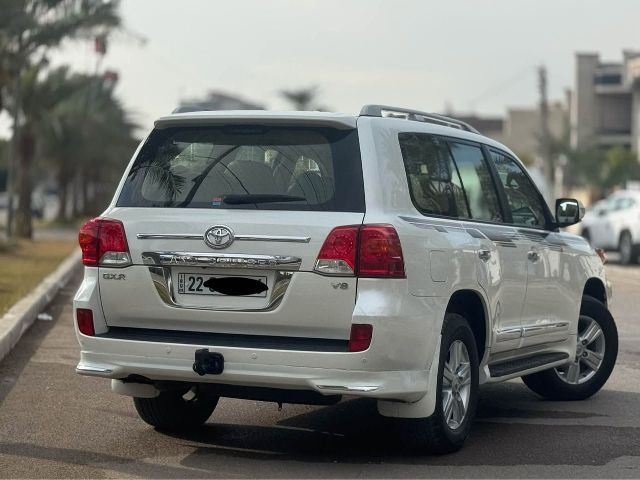 السلام عليكم 

للبيع فقط بدون مراوس

تيووتا لاندكروز بريم 

حجم المكينة  V8
4600

ماشية 149 الف كيلو 

بيه صبغ بسيط ب تكمة خلفية فقط شي كلش بسيط 
وشرط سونار عندي وتفحص وين ميعجبك 

فول مواصفات 

تشغيل عن بعد
شاشة كبيرة
دبل كرسي كهرباء
ثلاجة 
حساس امامي
حساس خلفي
زراك لايت 
5 بصمات 
كشن 3 حركات 
سلايد روف

الخ من مواصفات معروفة 
السيارة رقم اربيل 
تحويل مباشر 

السعر 36.000$
360$
بي مجال للشراي ويدلل شرط سونار 

مكاني بغداد البياع 
*********** بغداد, العراق
