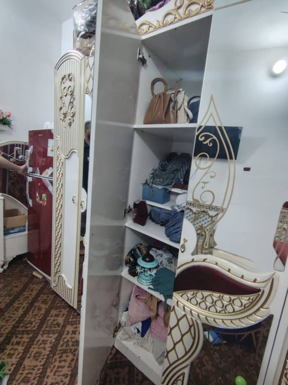 غرفه تركي  مستخدم عشر قطع للبيع بيها ضرر بسيط بباب ميز التواليت واضح بالصوره 
السعر 425 وبيها مجال بسيط للشراي
العنوان النجف ابو صخير ￼


**إذا كنت صاحب هذا الإعلان وتريد حذفه لأي سبب، رجاءا أرسل رسالة إلى الدعم الفني**