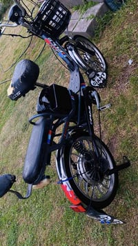 حبايبي  دراجه شحن ما ناقصه اي شي لد امامي زنون أساير يمين ويسار  تشغيل...