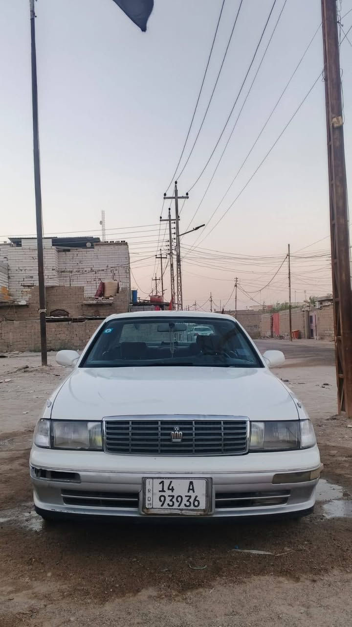 السلام عليكم سياره للبيع بطه مكفوله كير مكينه حداديه سنويه 31 رقم انكليزي بسمي رقم الهاتف *********** العنوان بصره ابو الخصيب البصرة, العراق
