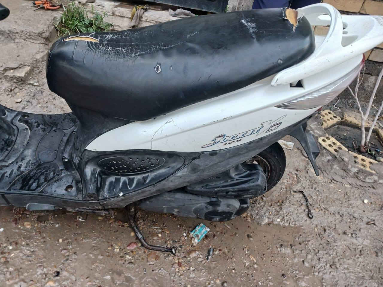 سلام عليكم
دراجة كامكو V2 140 للبيع دراجة نكرة سلف كهربائيات دبلات شلعة ومعدل خير من الله مكفولة نقصها كفر كدام فقط سعرها 375 وبيها مجال بصيط أي استفسار خاص او *********** متوفر واتساب
