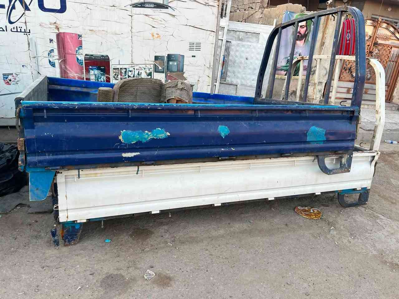 سلام عليكم بدي مال فحل مع بدي نثية لون ابيض مع بدي مال 6جنكال للبيع المكان بغداد ***********
