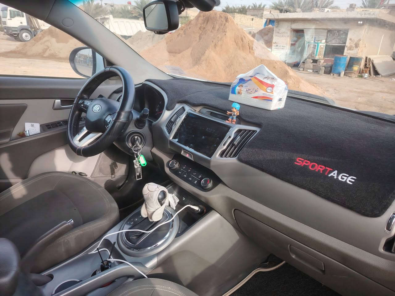 السلام عليكم سبورتج ١٤خليجي 
سياره نضيفه وحلوه ماشيه ٧٢حقيقي بيها بارد بلجاملق
لاتصال ***********
