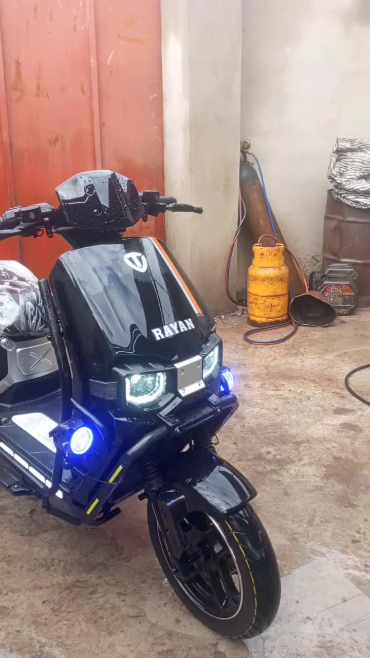 ماطور ريان ابو الدرع
6 بطاريات 
32 مبير 
دبل اسويج 
الماطور النظافه كدام العين الماطور جديد 
سعر مليون و٧٥ الف 
رقم ***********
