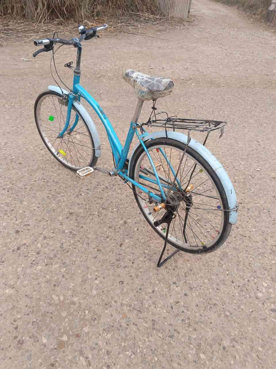 سلام عليكم بايسكل البيع المكان واسط القطنيه حجم 24 بايسكل جديد بريكات وره وكدام جدد تأيرات جوابه جدد السعر 80 وبه مجال رقم الهاتف ***********
