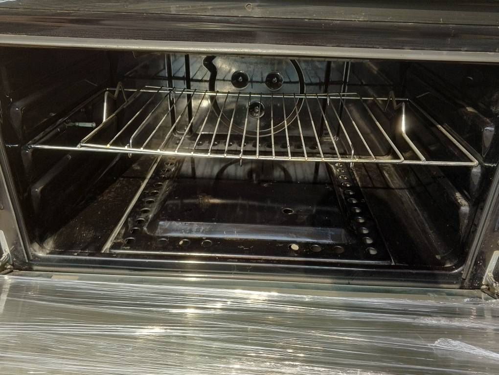 سلام عليكم طباخ ايطالي استعمال 3 اشهر او اقل طباخ نضافته فول سعره 250
لل استفسار: ***********
