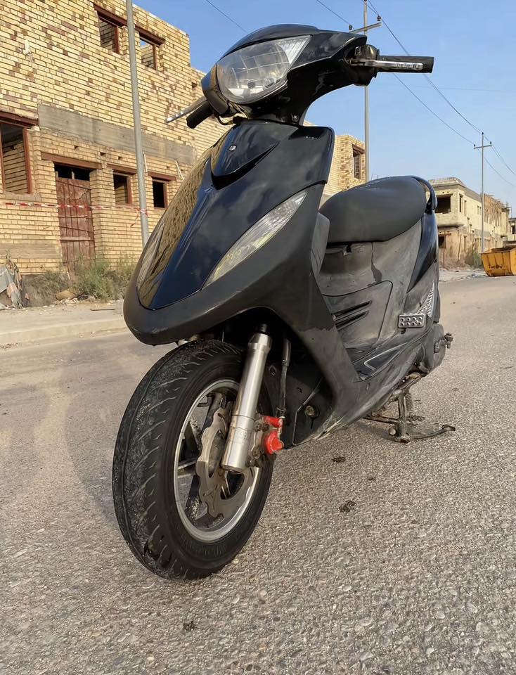 سلام عليكم دراجة ماكس عدلة للبيع 2006مكينةمامفتوحة دراجة خير من الله كهربائيات شغالة نكرة سلف دبلات رياضي صالنصة FMمكاني. بعقوبة المفرك للتواصل ***********
