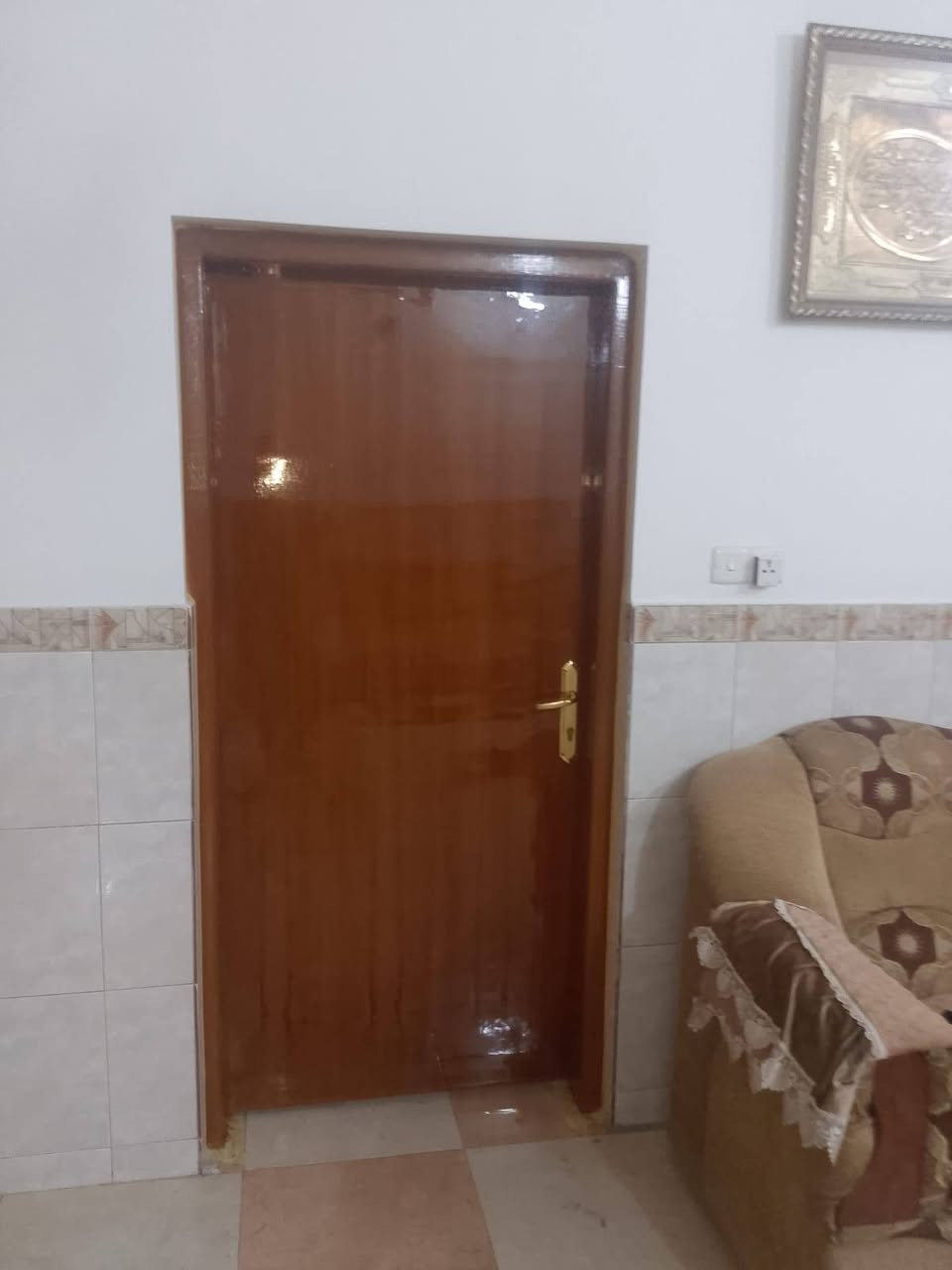 جزء من اعمالنه صبغ اخشاب
مستعدون لصبغ وتلميع كافه انواع الاخشاب
ابواب الخشب وغرف النوم الجديده والمستعملة
للاستفسار ***********
***********
