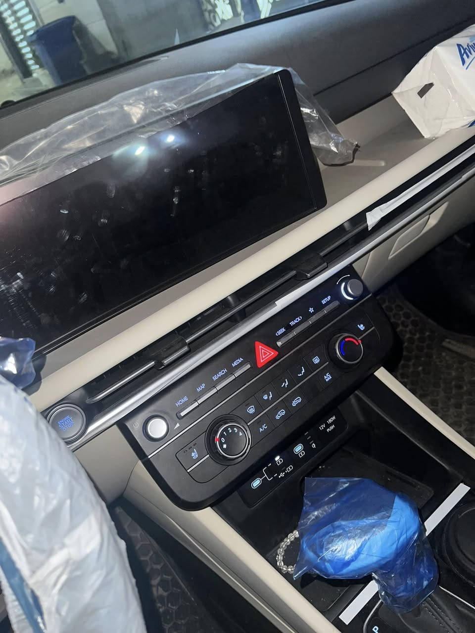 توسان 2025 توكلر تبريد كشن صندوك كهرباء  ماشيه 1400 رقم اربيل ماخذها من شركه الاولى ضمان واربع تبديلات دهن وضمان ستبدال 15 بالميه 
ب اسم شركه عندي وكاله 
***********
سعر 236  وبيها مجال
