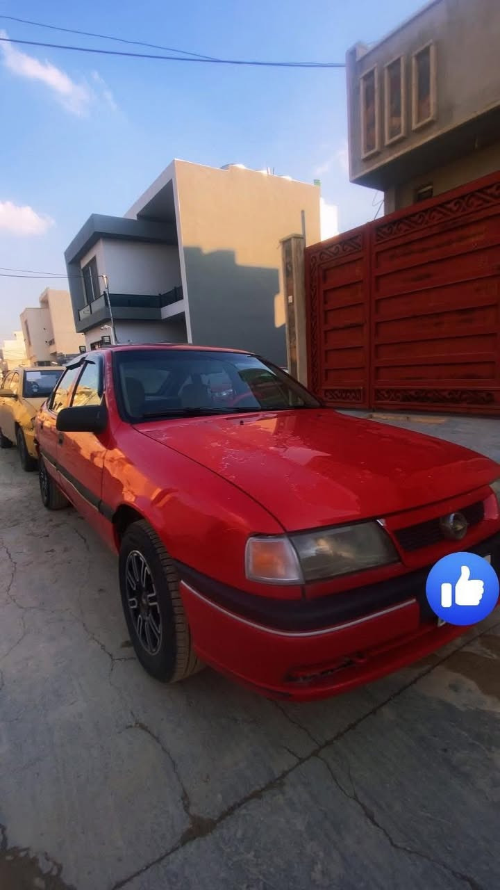 سلام عليكم للبيع اوبل فكترا سياره نظيفه مديل 1995  شرط وكاله تحويل للبيع ادفع سعر رقم تلفون ***********
