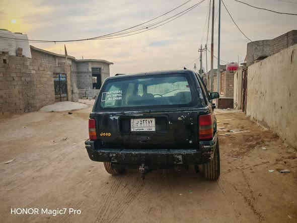 سلام عليكم جيب شيروكي موديل 93 مكينه 2500 نضيفه رقم نينوى ماندل راعيها أبيع بدون راعي أتعهد من سريقه فقط سعر 25
***********
