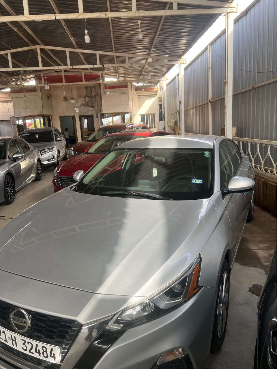 سلام عليكم .. 

التيما سلفر 2020 

الضرر / جامرلغ وباب خلفي سايق 

بدون دواخل 

بچم كبس 

باقي جسم السياره نضيف بدون شخوط 

رقم صاحب السيارة / *********** كركوك, العراق
