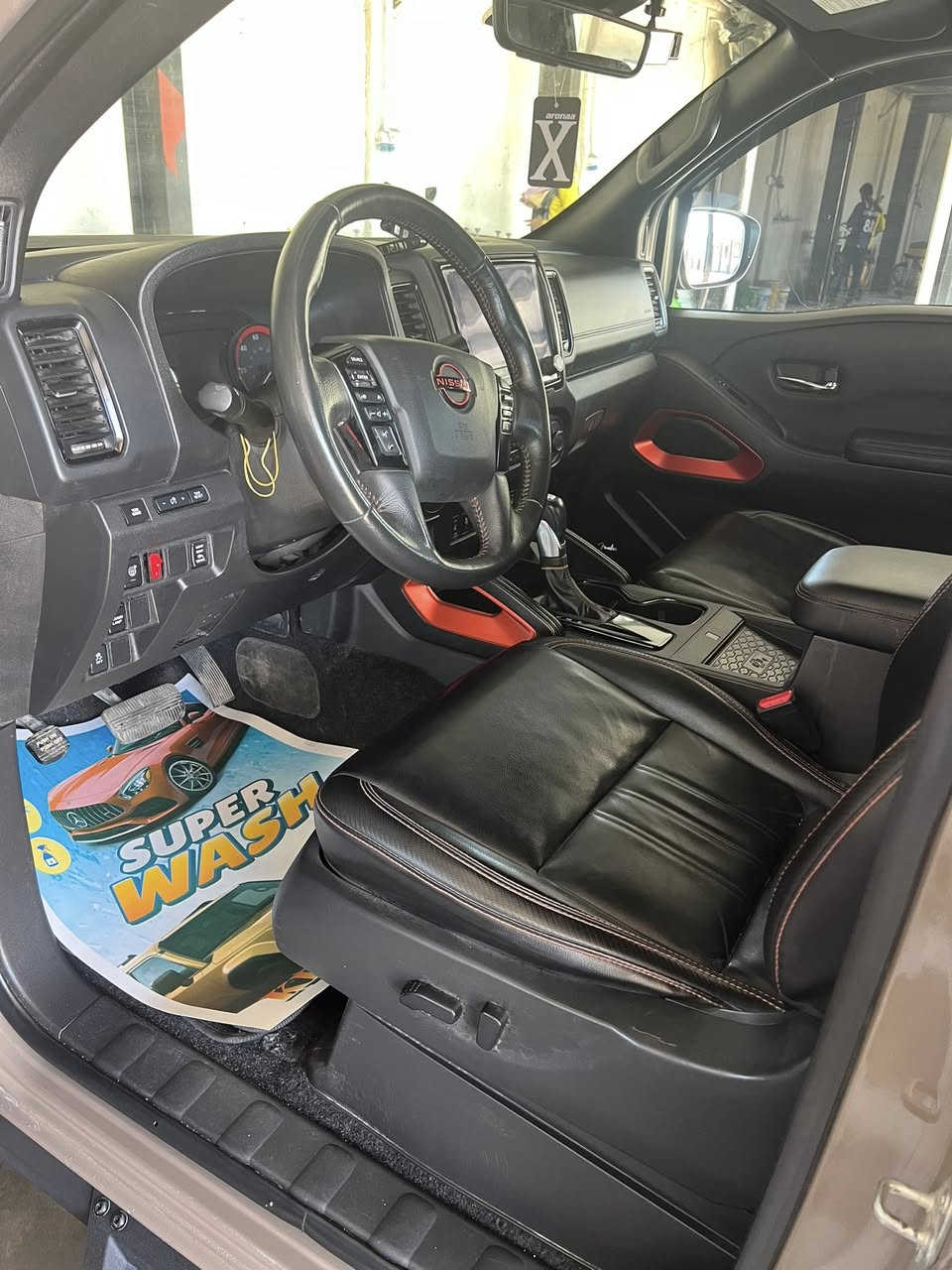 سلام عليم
صوّر الحادث ورقم الشاصي بالمنشور

 
نيسان فونتيره 
موديل ٢٠٢٤ برو 
مكينه ٦سلندر  ٣٨٠٠ تنفس طبيعي يعني بانزين عادي
ماشيه 47 الف
فول مواصفات بانوراما
٥كامرات محيطيه 
تشغيل بصمه
رادار امامي 
رادار بل مري 
رادار خلفي توقف ذاتي 
هيتر بل مري 
كرسي كهرباء
ستيرن رجاج من تعبر الخط
حساسات إماميه 
حساسات خلفيه 
مانع انزلاق
اطفا السياره عند الوقوف ذاتي 
تشقيل عن بعد 
دخول ذكي بصمه بل ابواب
السياره كامله من كلشي 
رقم كربلاء باسمي

مكان السياره البصره ابي الخصيب
للتواصل ***********
0781008531
