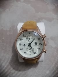 كاريرا • ميكانيكية • سويسري