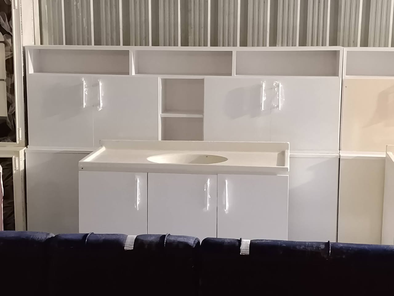 كاونترات كل القياسات موجوده بمعرض حجي بإسم الشمري ***********
