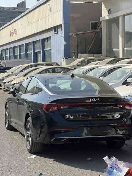 ((ملاحضه !يوجد عندي كافه انواع السيارات )))

السلام عليكم
K5
موديل السيارة 2023 
ضرر السيارة جاملغ خلفي وباب حادث جدااا بسيط 
اليرباكات كله  سليمه 
السعر 142 وبيه مجال 
تترقم شمالي فقط 
للاستفسار ***********
غير متواجد ع الفيس
