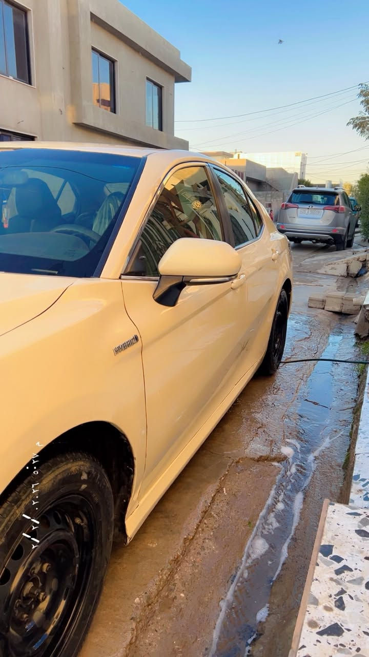 السلام عليكم كامري موديل 2022 اصل ماشيه ١٢٠ حقيقي كير مكينه وبطاريه مكفولات سعر ١٦٠ وبيه مجال مكان كركوك ***********
